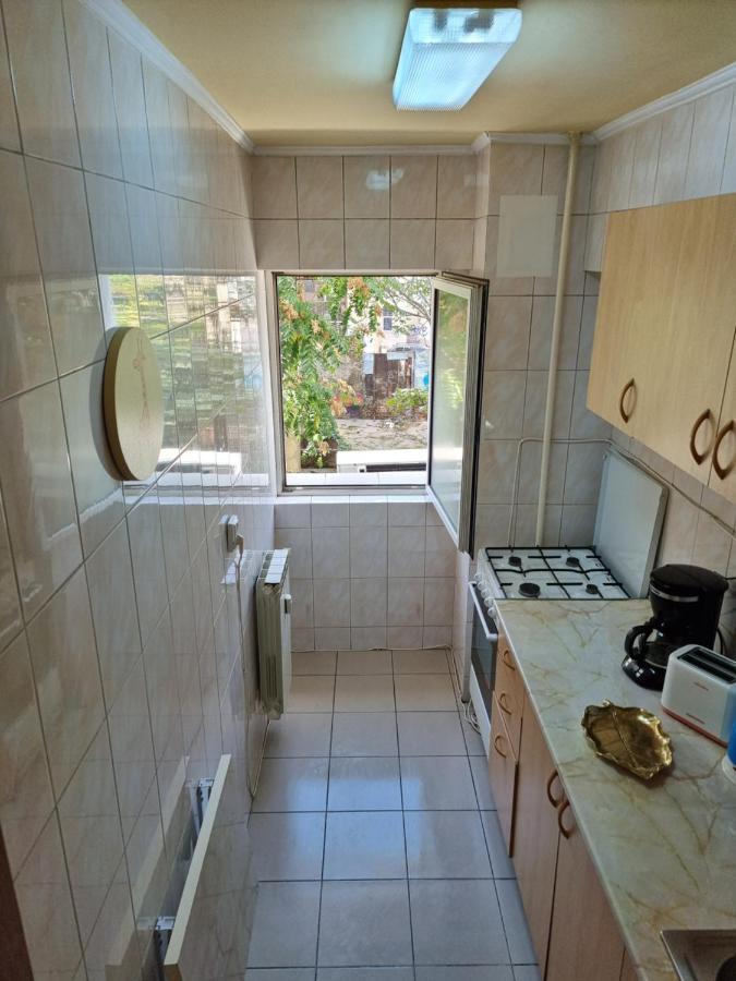Charming And Intimate Getaway In Bucharest - Near Unirii Square Apartamento Exterior foto