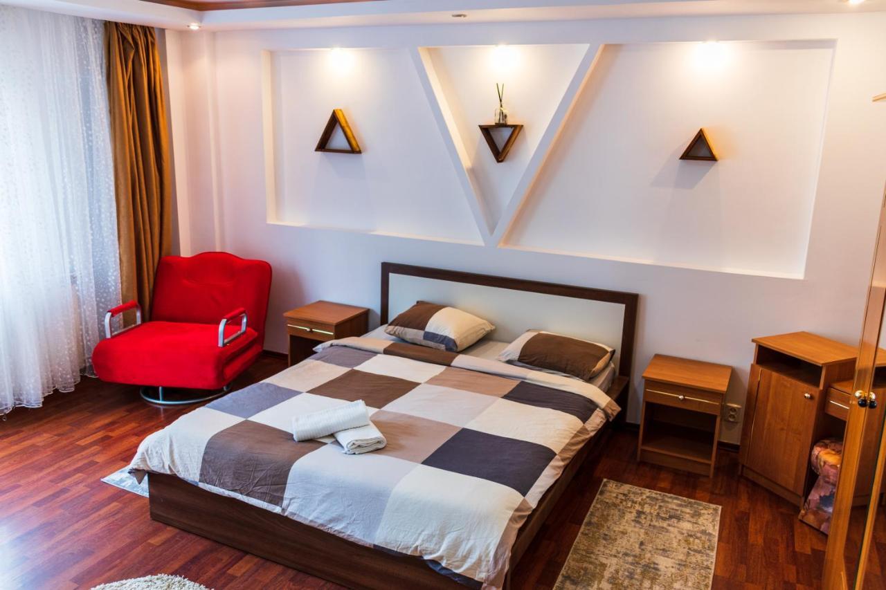Charming And Intimate Getaway In Bucharest - Near Unirii Square Apartamento Exterior foto